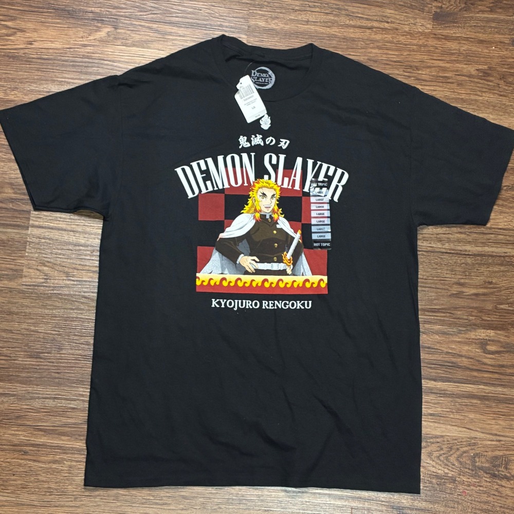 Demon Slayer Kyojuro Rengoku Hot Topic Graphic Tee Men's L Black NWT